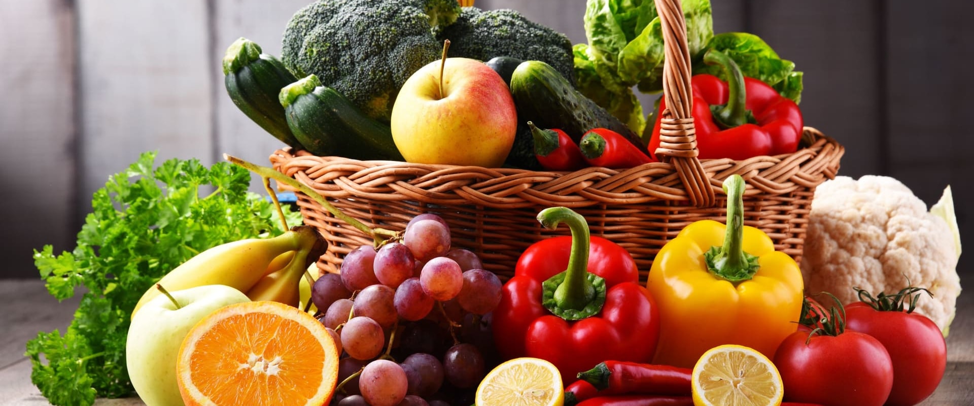 Why Summer Fruits in Season Boost Health, Hydration & Flavor